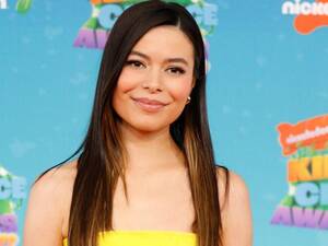 Miranda Cosgrove Porn Magazine - Miranda Cosgrove reveals why she's never drank or smoked | Entertainment |  yakimaherald.com
