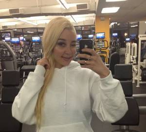 Amanda Bynes Big Bang Theory - Amanda Bynes May Be Suffering From Schizophrenia