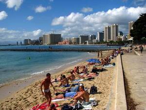 nude beach couple play - Honolulu, Waikiki, and Oahu Gay Guide and Photo Gallery