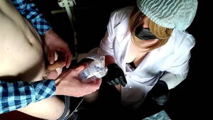 girls examining big dicks - Female doctor examines a patient s penis - XVIDEOS.COM