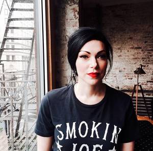 Laura Prepon 2016 Porn - Please â€¢ Stand â€¢ By