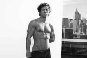 Justin Bieber Booty Porn - Justin Bieber's naked-butt picture: Turn around, Justin? Or  oh-please-don't? - Los Angeles Times