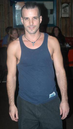 Jeremy Steele Porn - File:Jeremy Steele at Porn Star Karaoke 3.jpg - Wikimedia Commons