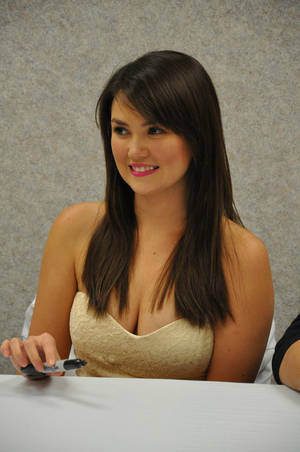 Angelica Panganiban Sexy - angelica panganiban sexy boob cleavage photo 08