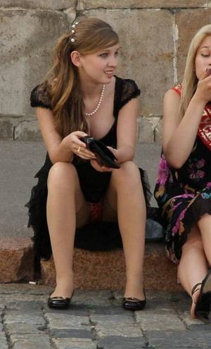 beautiful legs sitting upskirt - upskirts