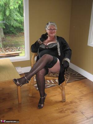 Fat Girdle Porn - Fat oma Girdle Goddess releases her shaved pussy from her underwear on a  chair - HD Porn Pictures