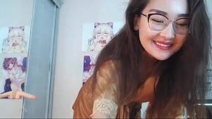 Horny Korean Girl Webcam - Horny Korean Girl Masturbating and Squirting on Webcam - CamStreams.tv