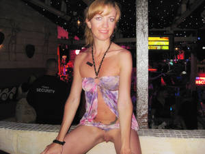 cheating milf orgy - WifeBucket Pics | Hot cheating MILF nude in public