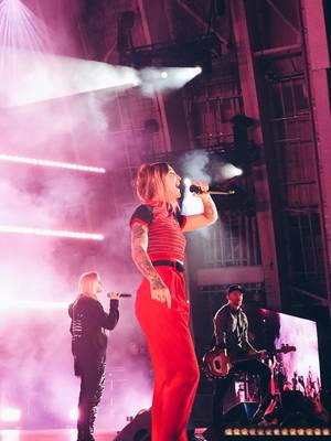 Georgia Groome Porn - Thank you to everyone for being a part of our show in honor of @ChesterBe