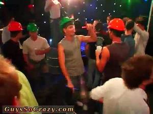 Gay Crowd Porn - Cartoon teen boy growing a big dick gay porn and looking for gay male -  XNXX.COM