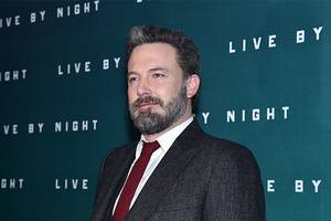 Ben Affleck Eating Pussy - Ben Affleck After Flood of Sexual Misconduct Scandals: 'I'm Looking at My  Own Behavior'