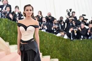 Emma Watson Hard Porn - Emma Watson's Lawyers Are Working Hard To Keep Some See-Through Shirt Pics  From Being On The Internet | Barstool Sports