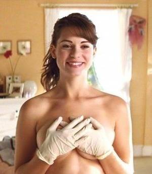 Lyndsy Fonseca Porn - Beautiful Lyndsy Fonseca (17 Photos)