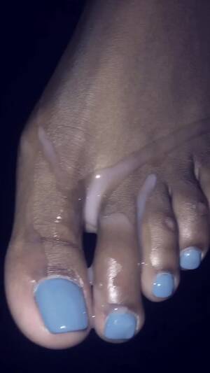 ebony cum toes - Cum on toes ebony - Feet9