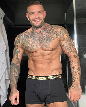 famous large cocks - Man calls his 'extra large penis' a gift, has slept with 1,000 women