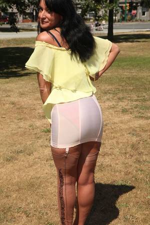 Aunt Public - Aunt kathy porn - Thick butt girdle chick lifts her mini skirt jpg 533x800