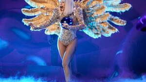 Lady Gaga Sexuality - Lady Gaga's NSFW 'Do What U Want' Video Clip Surfaces Online