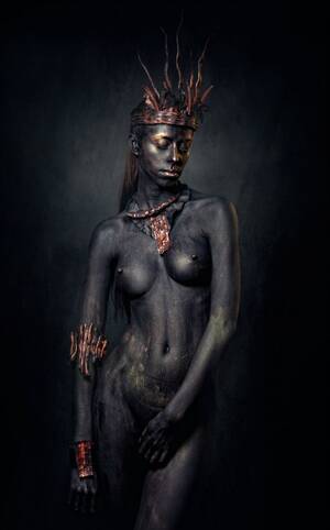 black paint porn - Queen of Ember body paint Porn Pic - EPORNER