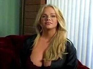 holly sweet shemale bombshell - Holly Sweet Shemale porn videos at Xecce.com