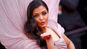 Indian Movie Sex Aishwarya Rai - When Aishwarya Rai shut down a journalist for question on nudity. Watch |  Bollywood - Hindustan Times