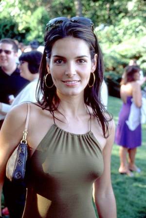 Angie Harmon Anal Porn - Angie Harmon nude pics/Bob's House