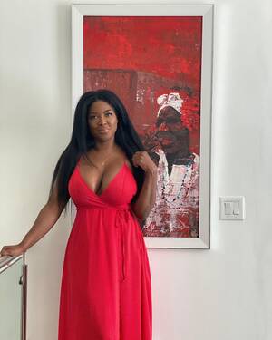 ebony model nude kenya moore - RHOA star Kenya Moore proudly shows off new body after she gained 25 pounds  in quarantine | The US Sun