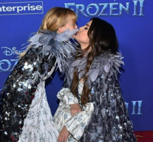 Ariana Grande Selena Gomez Lesbian Sex - selena gomez | SHEmazing!