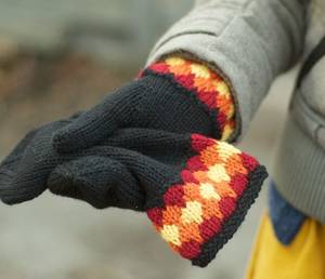 Knit Glove Porn - CloisonÃ©e pattern by Stephanie Pearl-McPhee