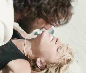 Beach Sex Celebrity - Celebrity Beach Videos ~ Celebrity Beach Sex Scenes - HeroEro.com