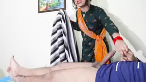 Indian Priya Porn Bondage Maid - sexy Indian maid sucks cock in all Hindi audio | xHamster