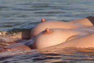 erect nipples in beach - Wallpaper karo e, nude, beach, pretty, nipples, wet, water, tits, erect  nipples, peitos desktop wallpaper - Celebrities - ID: 51425 - ftopx.com