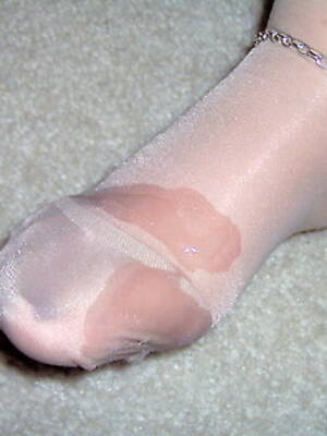 fat nylon toes - Bbw Nylon Feet Pictures Search (55 galleries)