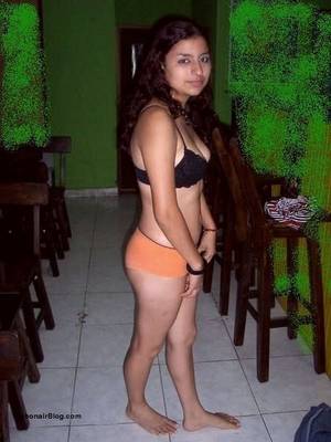 indian housewife panties - Cute desi babe removing bra and panty showing boobs