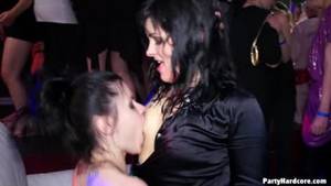 group sex black people - She makes a double vaginal in a swinger club