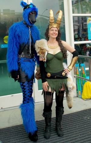 Comicon Cosplay Furry - Another great thing about Comic Con is getting to see people in cosplay  from entirely different universes hanging out -like Shredder and Woody.