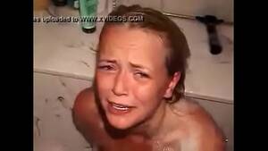 Gross Teen - Gross Piss -ing-dont-like Teenager Blonde-teen - Pisshamster.com