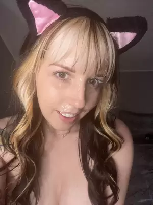 cute cum - His cum looked cute in my hair nude porn picture | Nudeporn.org