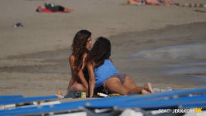 beach voyeur lesbians - Free milf confessions