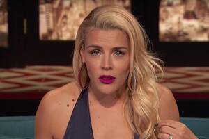 Kathie Lee Gifford Xxx Blowjob - Busy Philipps Details The Blowjob That Almost Led to Death: â€œWhen He Came,  She Almost Wentâ€ | Decider