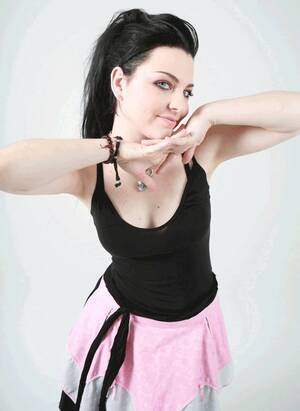 Amy Lee Fucking Girls - EVANESCENCE's AMY LEE To Release 'Dream Too Much' Kids Album