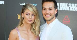 Melissa Benoist Porn - Supergirl' co-stars Melissa Benoist and Chris Wood tie the knot 6 months  after engagement - MEAWW