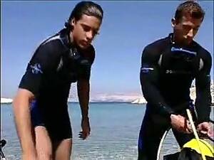 Gay Wetsuit Porn - Gay Tube - Free Gay Porn Videos at BoyFriendTV
