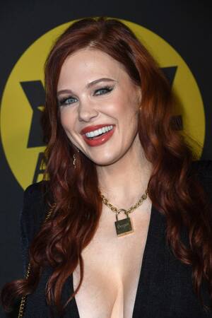 2000 Disney - Ex-Disney actress turned porn star Maitland Ward reveals former co-star  supports her career... but 'won't watch' videos | The US Sun