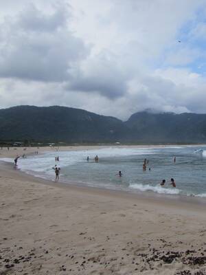 naked public beach vedeo - Which country has most nude beachgoers?