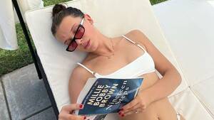 Jodie Foster Porn Captions - Millie Bobby Brown is not your girl next door | Vogue India