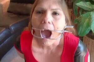 Mexican Gilf Porn - Bubble Butt Mexican Granny Gets Butt Fucked LATINA GILF, free Granny porno  video (Oct 9, 2019)