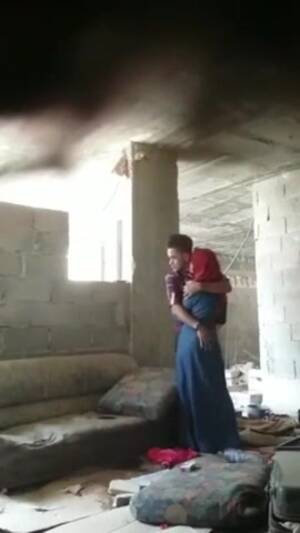 hijab xxx hidden cam - Pakistan hijab muslim secret real caught on security cam - TamilPorn.tv