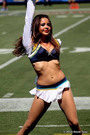 latina college cheerleader nude - Chargers 2014 week 2