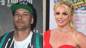 Britney Spears Porn Videos - Britney Spears, Kevin Federline Feud Amid Custody Battle: Watch Video â€“  StyleCaster