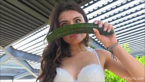 Cucumber Sexy - Sexy babe fucks herself with cucumber - Solo Porn